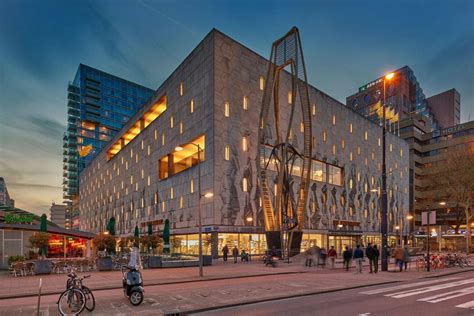 The Bijenkorf is the most luxurious department store in Rotterdam..